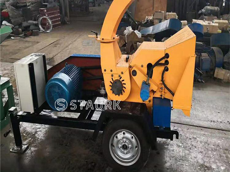 China mobile diesel Garden tree wood branch shredder crusher for sale factory price