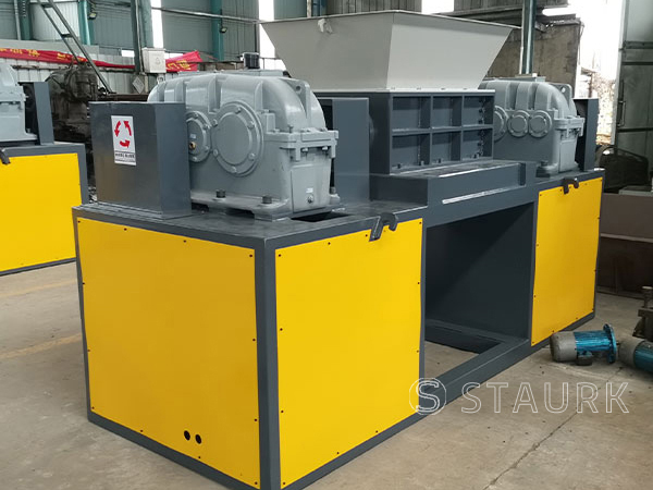 Clothes shredding machine, factory price textile crusher shredder China 